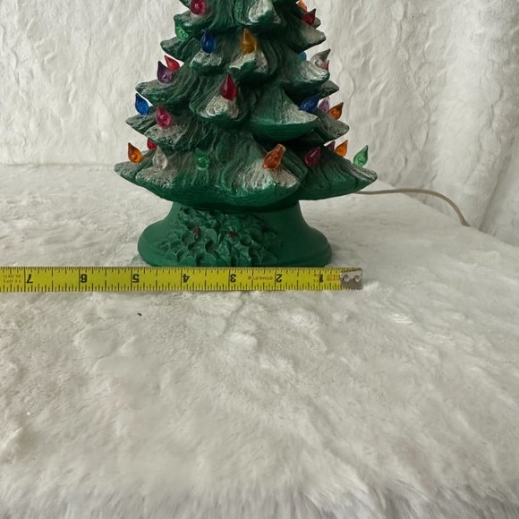 Vintage Lighted Ceramic Christmas Tree with base 2 piece Snow tipped 1986 - Picture 10 of 14